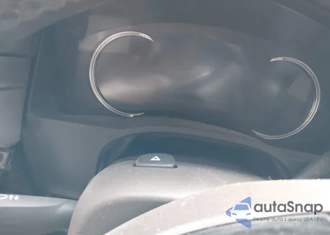 2016 Cadillac Escalade Luxury Collection z USA, uszkodzony, nr VIN 1GYS3BKJ4GR206830